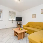 By The Sea - 20333 Appartement Vir