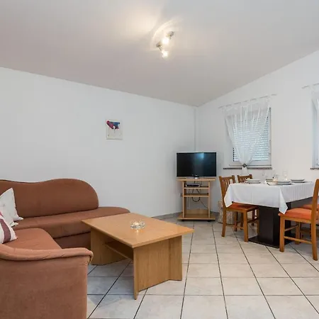 By The Sea - 20333 Apartman *