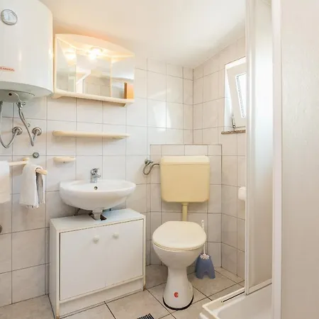 By The Sea - 20333 Apartman *