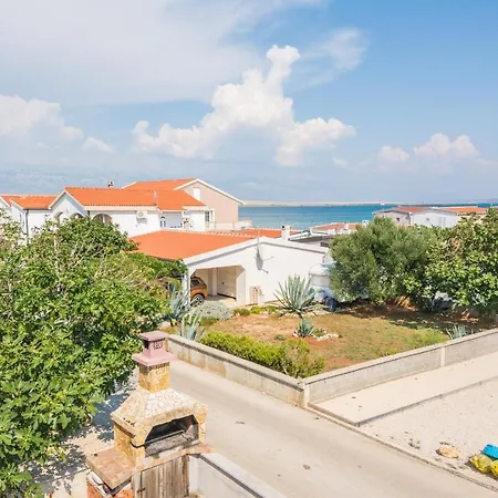 By The Sea - 20333 Apartman