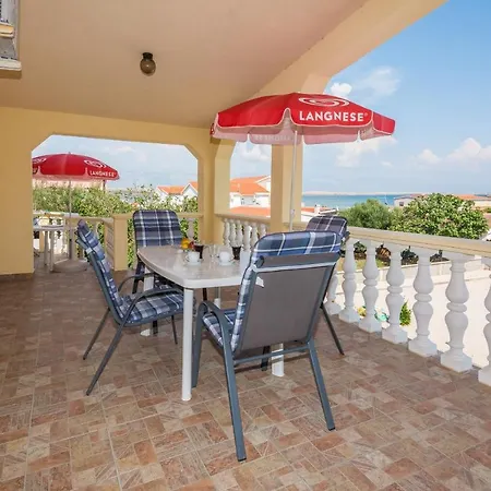 By The Sea - 20333 Apartman Vir
