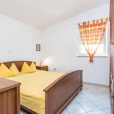 Apartman By The Sea - 20333 *