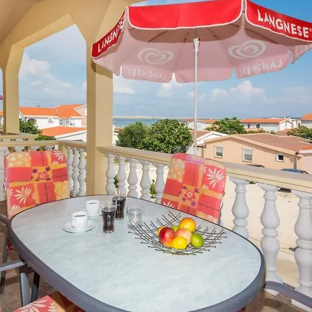 Apartman By The Sea - 20333 *