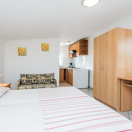 By The Sea - 20333 Apartman