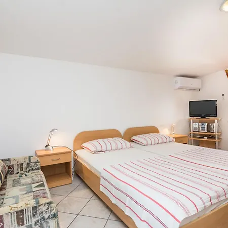 By The Sea - 20333 Apartman *