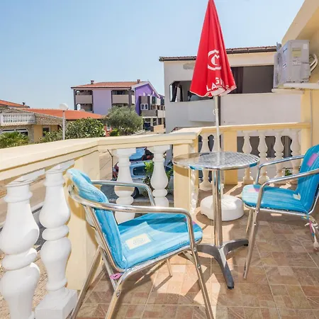 By The Sea - 20333 Apartman Vir