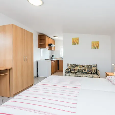 By The Sea - 20333 Apartman